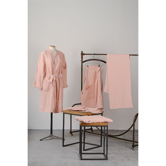 Дорожка на стол из умягченного льна с декоративной обработкой цвета пыльной розы Essential, 45х150, Tkano, изображение 5