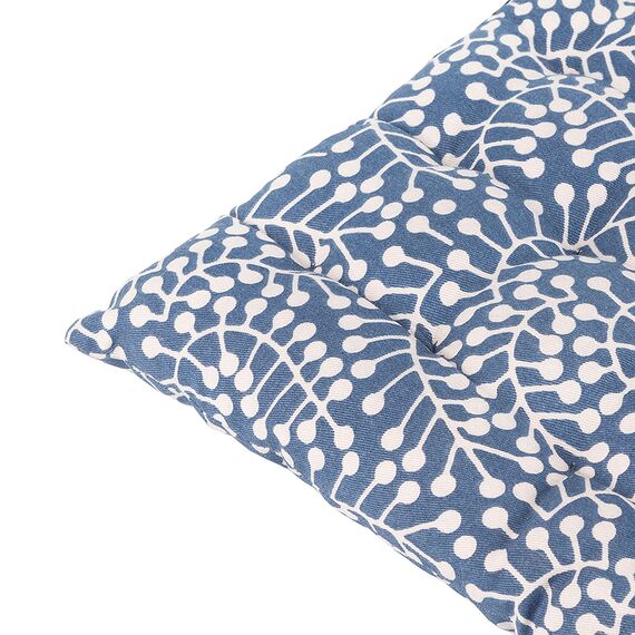 Подушка на стул темно-синего цвета с принтом Спелая Смородина из коллекции Scandinavian touch, 40х40 см, Tkano, изображение 5