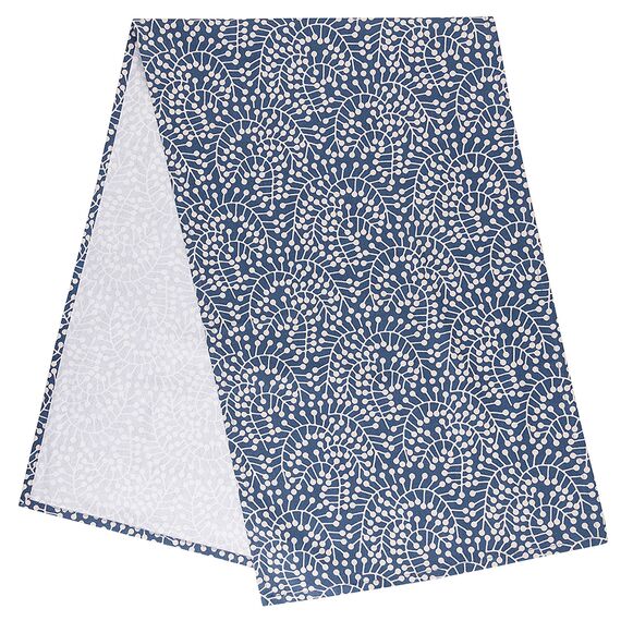 Дорожка на стол темно-синего цвета с принтом Спелая Смородина из коллекции Scandinavian touch, 45х150 см, Tkano, изображение 3