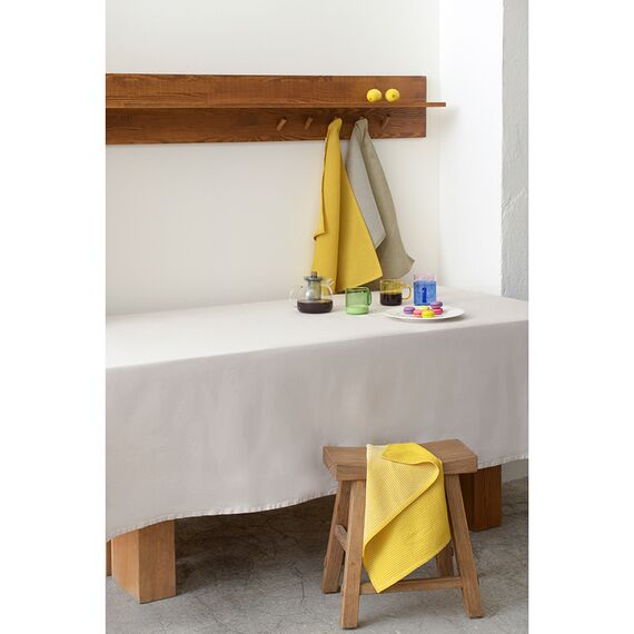 Набор из двух кухонных вафельных полотенец  бежевого цвета из коллекции Essential, 50х70 см, Tkano, изображение 2