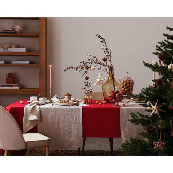 Скатерть на стол из хлопка красного цвета Russian North, 150х250 см, Tkano, изображение 3