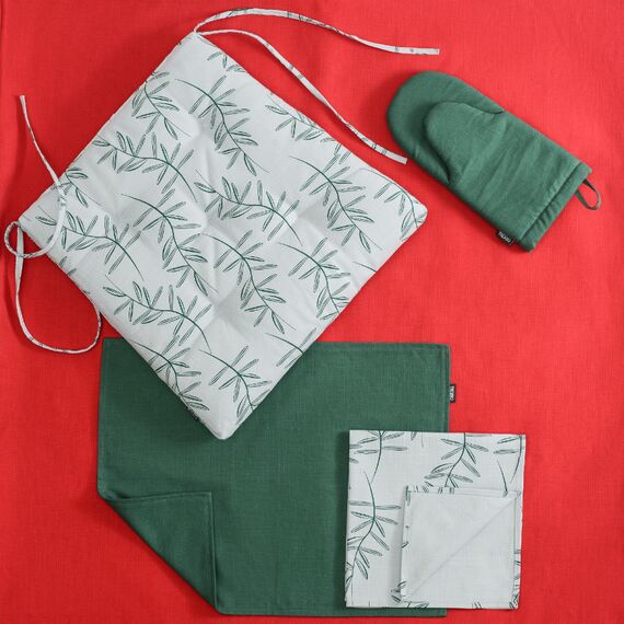 Скатерть на стол из хлопка красного цвета Russian North, 150х250 см, Tkano, изображение 5